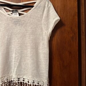 Rue21 White Short Sleeve Top with Crochet Hem